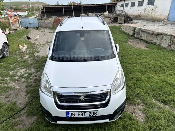 Sahibinden Peugeot Partner 1.6 HDI Allure 2016 Model  155.000 km Beyaz