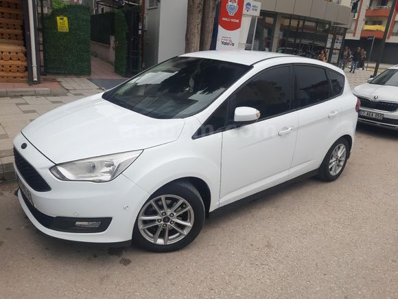 Sahibinden Ford C-Max 1.6 TDCi Trend 2015 Model  155.000 km Beyaz