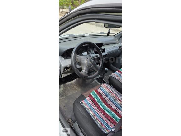 MOTOSİKLET PARASİNA TEMİZ AİLE ARAC 1998 MODEL CLİO
