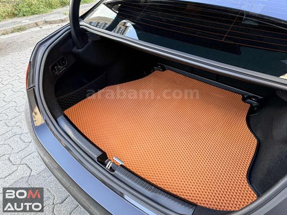 Bom Auto'2024 20.000KM AMG HASAR KAYITSIZ 19 JANT SİYAH/TABA..!!