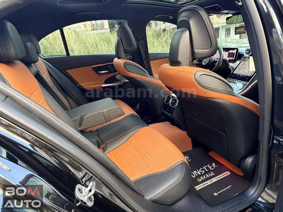 Bom Auto'2024 20.000KM AMG HASAR KAYITSIZ 19 JANT SİYAH/TABA..!!