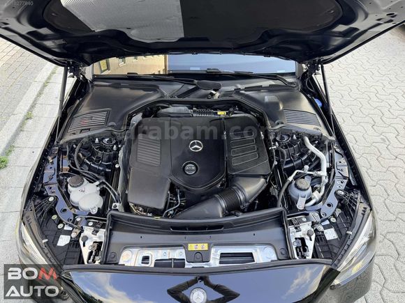 Bom Auto'2024 20.000KM AMG HASAR KAYITSIZ 19 JANT SİYAH/TABA..!!