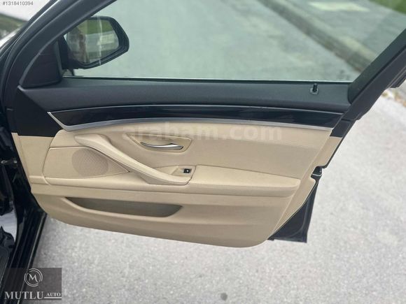 MUTLUDAN BOYASIZ HATASIZ BMW 520d PREMİUM