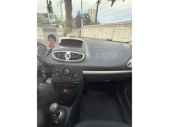 Sahibinden Renault Clio 1.2 Expression 2010 Model 