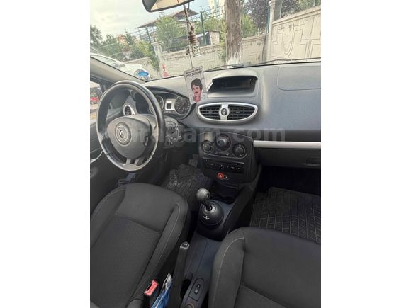 Sahibinden Renault Clio 1.2 Expression 2010 Model 