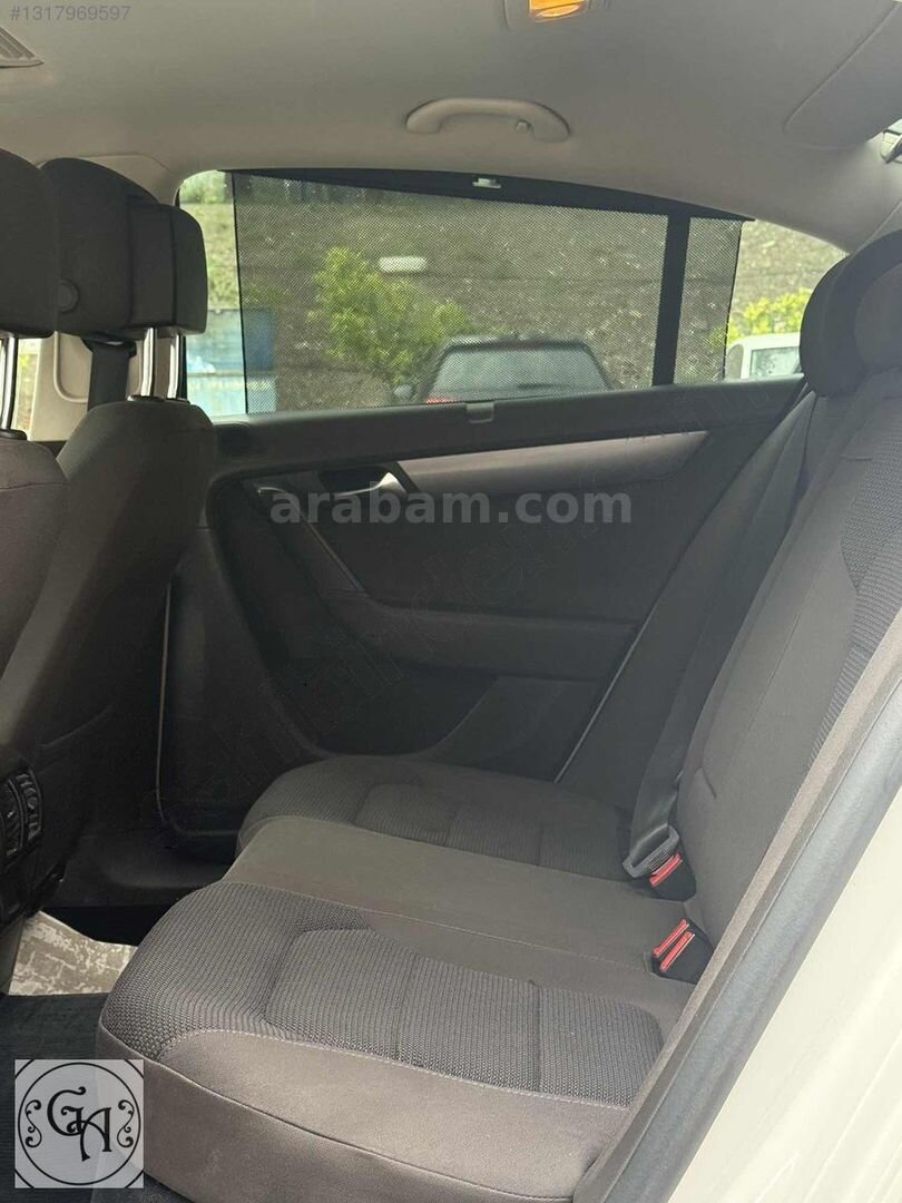 Galeriden Volkswagen Passat 1.6 TDi BlueMotion Comfortline 2011 Model Osmaniye 210.000 km Beyaz 7
