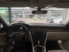 DÜŞÜK KM DE DEĞİŞENSİZ CAM TAVAN PASSAT