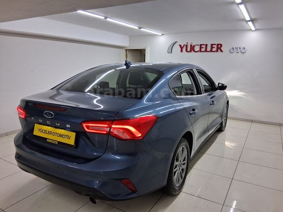 YÜCELER OTO'DAN 2025 MODEL FORD FOCUS 1.5 TİTANİUM STİL HATASIZ