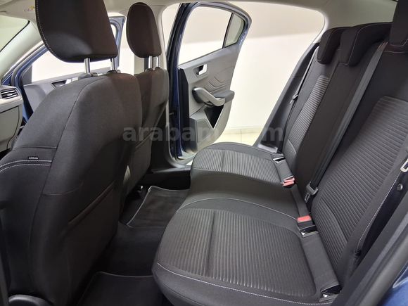 YÜCELER OTO'DAN 2025 MODEL FORD FOCUS 1.5 TİTANİUM STİL HATASIZ