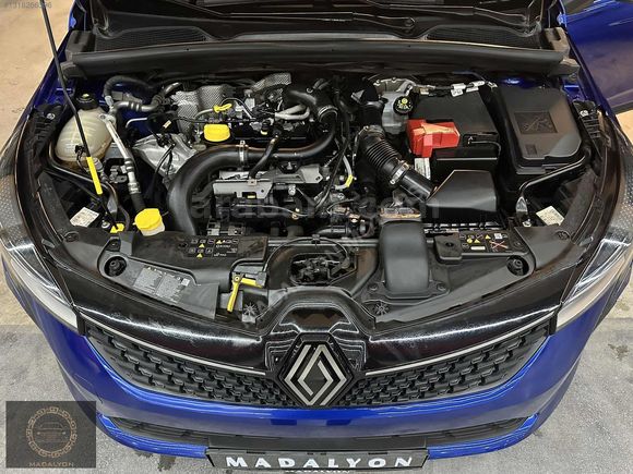 2023 RENAULT CLİO 1.0 TCE EQUİLİBRE 41 BİN KM!