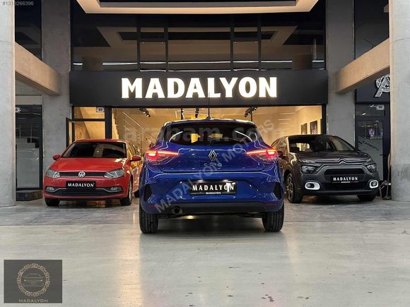 2023 RENAULT CLİO 1.0 TCE EQUİLİBRE 41 BİN KM!