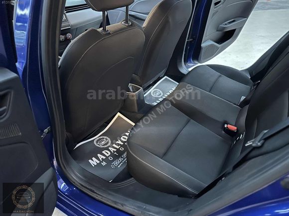 2023 RENAULT CLİO 1.0 TCE EQUİLİBRE 41 BİN KM!