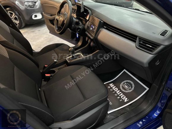 2023 RENAULT CLİO 1.0 TCE EQUİLİBRE 41 BİN KM!