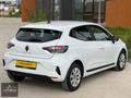 HATASIZ 2024 RENAULT CLİO 1.0 TCE TESLA EKRANLI - EQUİLİBRE