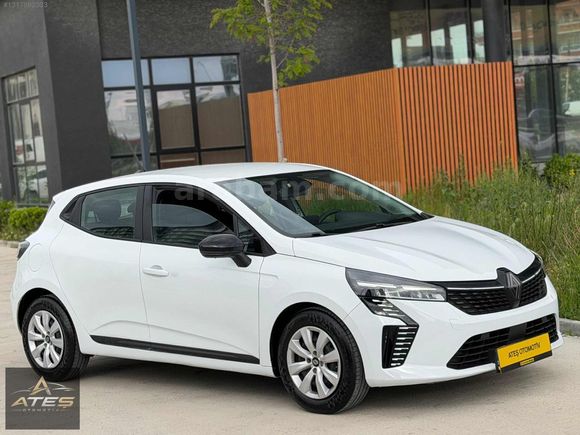 HATASIZ 2024 RENAULT CLİO 1.0 TCE TESLA EKRANLI - EQUİLİBRE