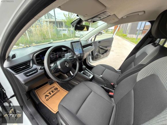 HATASIZ 2024 RENAULT CLİO 1.0 TCE TESLA EKRANLI - EQUİLİBRE