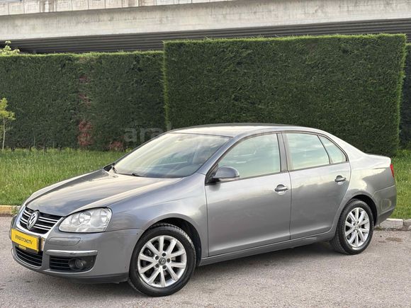 EFENDİ'DEN VW JETTA 1.4 TSİ OTOMATİK 182 km KONDİKSİYON +++