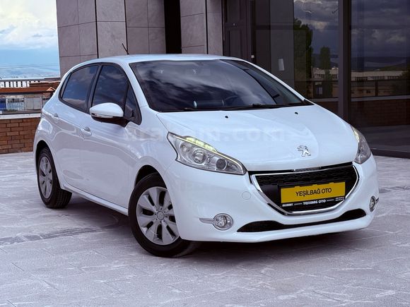 2014 PEUGEOT 208 1.4 HDİ **OTOMATİK VİTES**DEĞİŞENSİZ**