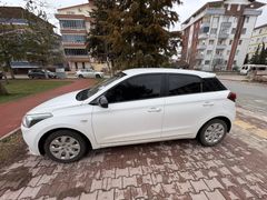Sahibinden Hyundai i20 1.2 MPI Jump 2015 Model 