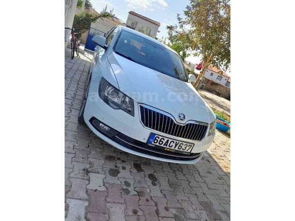 Sahibinden Skoda SuperB 1.6 TDI Prestige 2015 Model 