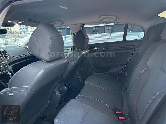 SUİT GARAGE 2021 MODEL 132 BİN KM'DE 1.3 TCE HATASIZ BOYASIZ