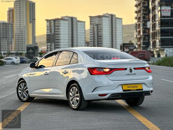 SUİT GARAGE 2021 MODEL 132 BİN KM'DE 1.3 TCE HATASIZ BOYASIZ