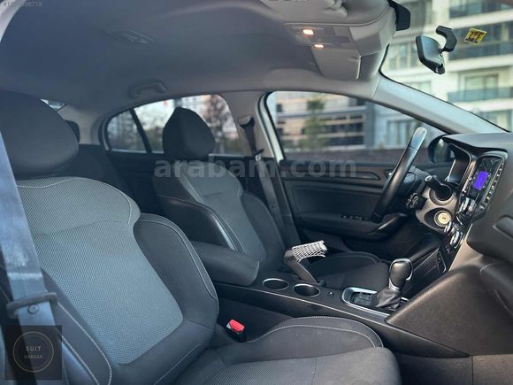 SUİT GARAGE 2021 MODEL 132 BİN KM'DE 1.3 TCE HATASIZ BOYASIZ