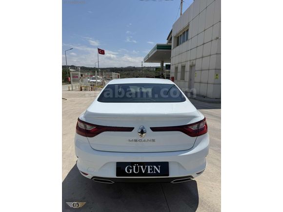 GÜVEN'DEN MEGANE 4 1.3 TCE OTOMATİK