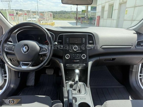 GÜVEN'DEN MEGANE 4 1.3 TCE OTOMATİK
