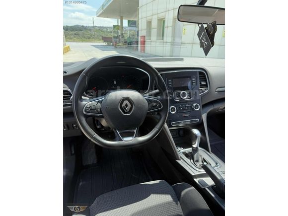 GÜVEN'DEN MEGANE 4 1.3 TCE OTOMATİK