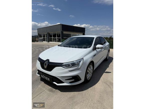 GÜVEN'DEN MEGANE 4 1.3 TCE OTOMATİK
