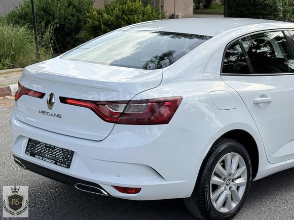 2021 1.3TCE MEGANE 78BİN KM BOYASIZ SERVİS BAKIMLI