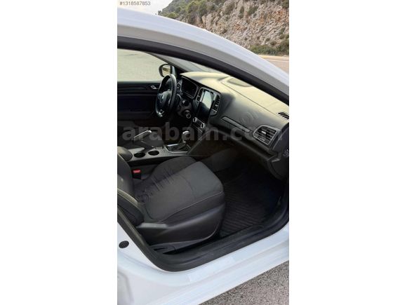 2022 MODEL DÜŞÜK KM OTOMATİK