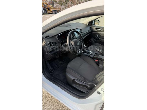 2022 MODEL DÜŞÜK KM OTOMATİK
