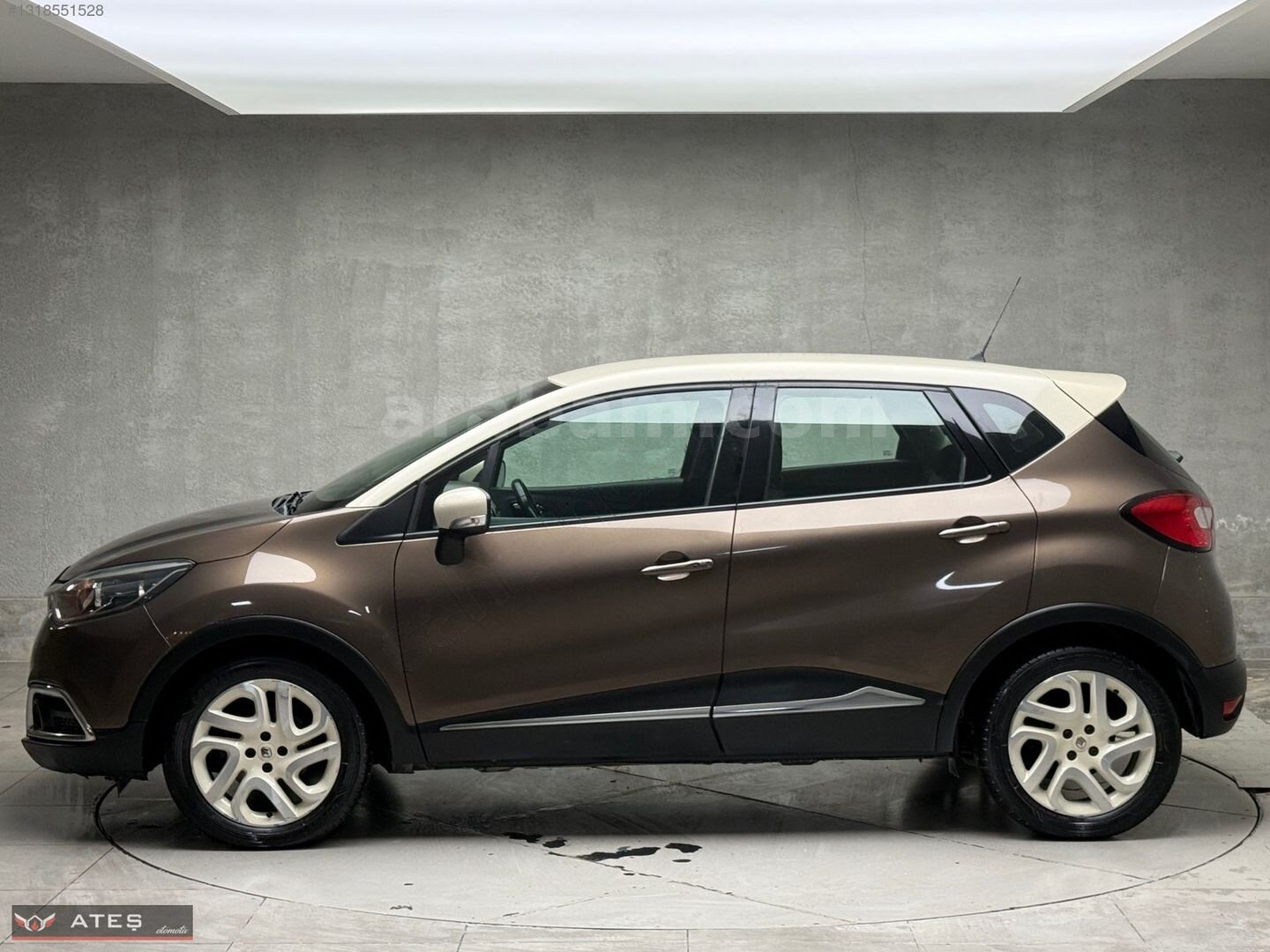 Galeriden Renault Captur 1.2 TCe Icon 2014 Model İstanbul 98.000 km Kahverengi 7