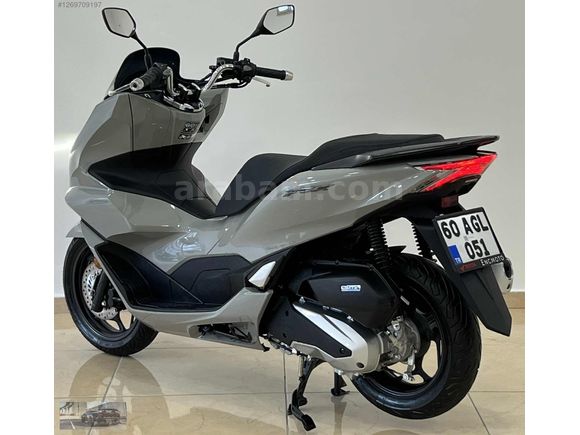 Galeriden Honda PCX125 2024 Model Tokat 6.001 km Gri - 40738101 Galeriden Honda PCX125 2024 Model Tokat 6.001 km Gri - 40738101