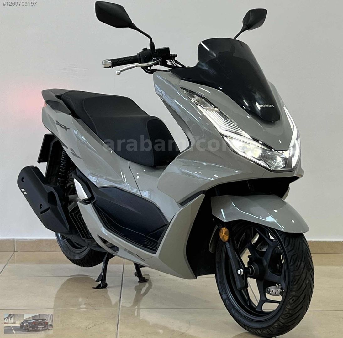 HONDA PCX125 JF28 24年式になります。 Galeriden Honda PCX125 2024 Model Tokat 6.001 km Gri - 40738101