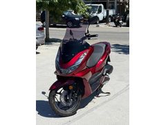 GEROĞLU OTOMOTİV DEN 2022 MODEL HONDA PCX 4000 KM HATASIZ