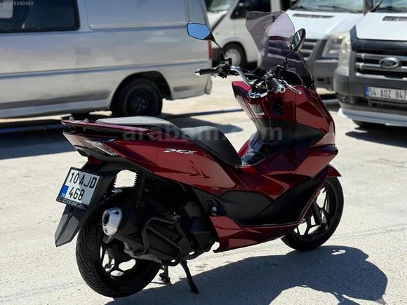 GEROĞLU OTOMOTİV DEN 2022 MODEL HONDA PCX 4000 KM HATASIZ