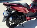 GEROĞLU OTOMOTİV DEN 2022 MODEL HONDA PCX 4000 KM HATASIZ