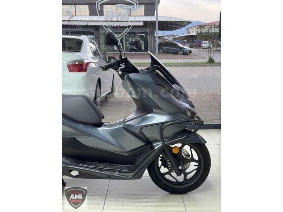 ANL MOTORS YENİ KASA HONDA PCX LANSMAN RENGİ AKSESUARLI