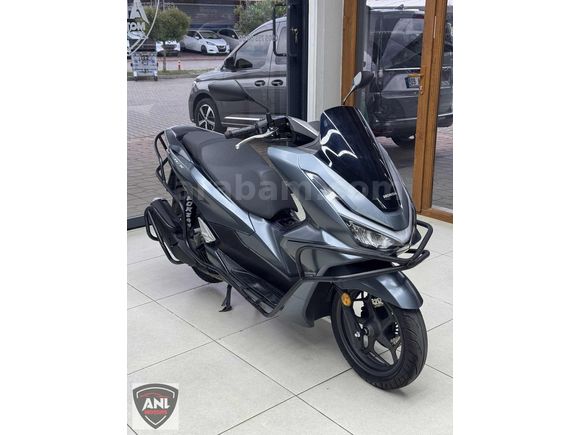 ANL MOTORS YENİ KASA HONDA PCX LANSMAN RENGİ AKSESUARLI