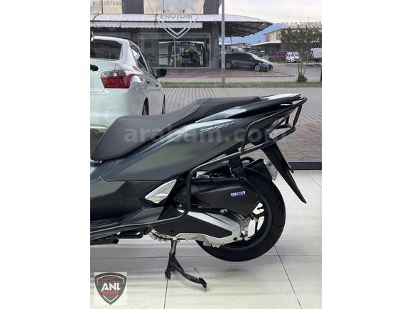 ANL MOTORS YENİ KASA HONDA PCX LANSMAN RENGİ AKSESUARLI