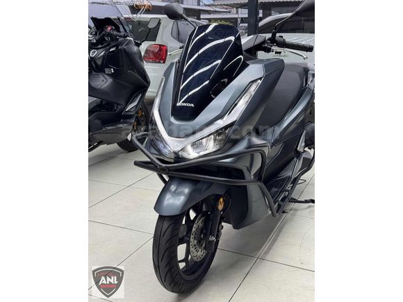 ANL MOTORS YENİ KASA HONDA PCX LANSMAN RENGİ AKSESUARLI