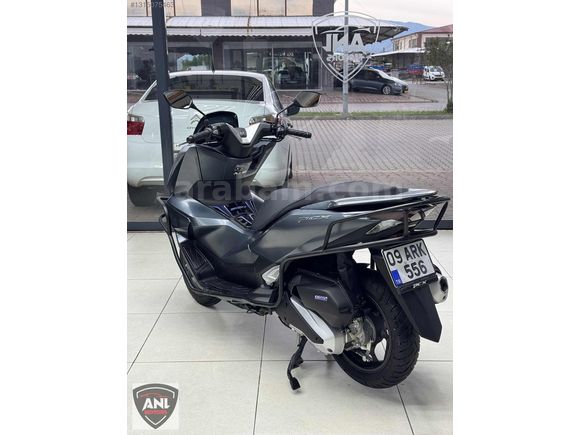 ANL MOTORS YENİ KASA HONDA PCX LANSMAN RENGİ AKSESUARLI