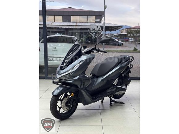 ANL MOTORS YENİ KASA HONDA PCX LANSMAN RENGİ AKSESUARLI