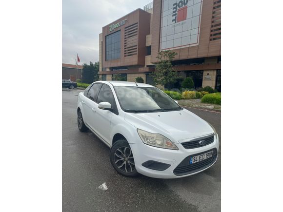Ford Focus Trend 2010 Model