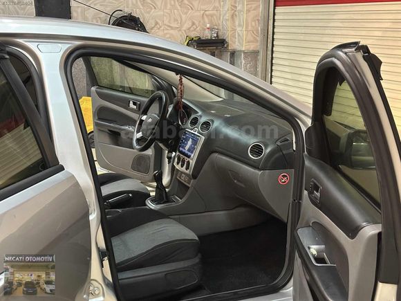 NECATİ OTO'DAN 2010 FORD FOCUS TRENX EMSALSİZ