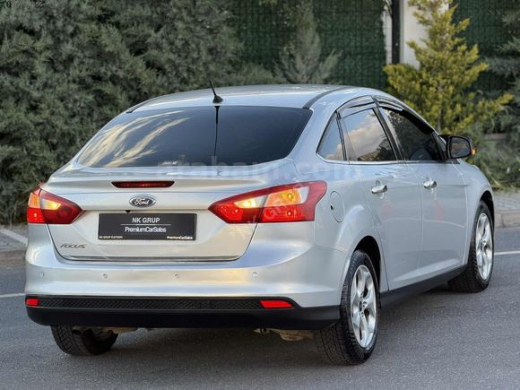 NK GRUP - FORD FOCUS 1.6 TDCİ HATASIZ BOYASIZ 1.SINIF