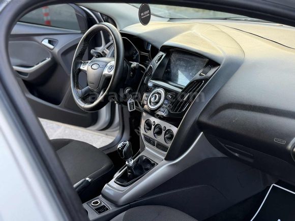 NK GRUP - FORD FOCUS 1.6 TDCİ HATASIZ BOYASIZ 1.SINIF